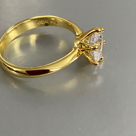 Hurry One day Sale! 2CT Lab Diamond 18k plated over silver - Picture 3 of 4